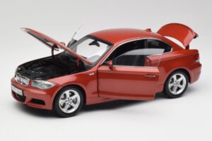 BMW 1 E82 Coupe Laranja Kyosho 1:18 80430427064 Metal - imagem 2 de 8