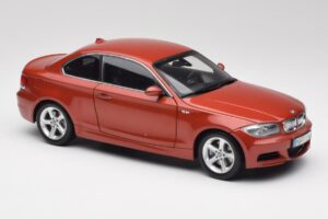 BMW 1 E82 Coupe Laranja Kyosho 1:18 80430427064 Metal - imagem 6 de 8