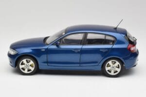 BMW 1 E87 Sydney Azul Kyosho 1:18 80430308600 Metal - imagem 4 de 8