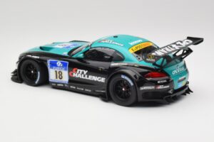 BMW Z4 E89 GT3 BMW Team Vita4one #18 J. Klingmann / M. Wittmann ADAC 24 Hours Nurburgring 2012 Minichamps 1:18 151122318 Meta - imagem 5 de 6
