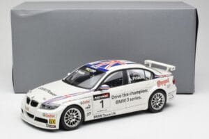 BMW E90 320si #1 A. Priaulx WTCC Champion 2006 Kyosho 1:18 80430429067 Metal - imagem 8 de 8