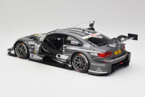 BMW M3 E92 #8 BMW Team RBM J. Hand DTM 2013 Minichamps 1:18 100132208 Metal - imagem 5 de 8