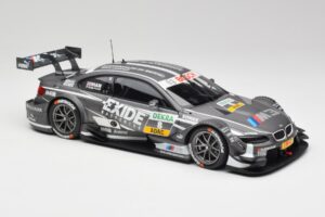 BMW M3 E92 #8 BMW Team RBM J. Hand DTM 2013 Minichamps 1:18 100132208 Metal - imagem 6 de 8