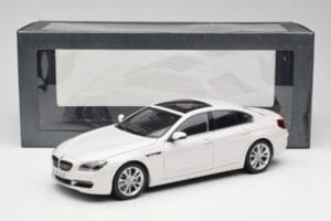BMW 6 F06 Gran Coupe Mineral Branco Paragon 1:18 80432218741 Metal - imagem 8 de 8