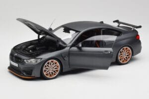 BMW M4 F82 GTS Frozen Cinzento Minichamps 1:18 80432411555 Metal - imagem 2 de 8