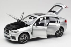 BMW X6 M F86 Prata Norev 1:18 183200 Metal - imagem 2 de 8