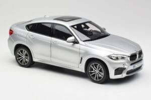 BMW X6 M F86 Prata Norev 1:18 183200 Metal - imagem 6 de 8