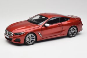 BMW M850i G15 Laranja Metálico Norev 1:18 183285 Metal