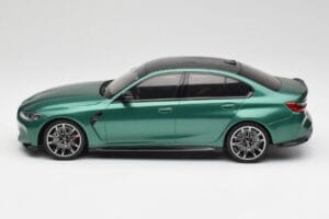 BMW M3 G80 Isle of Man Green Minichamps 1:18 155020200 Metal - imagem 3 de 6