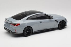 BMW M4 G82 Brooklyn Cinzento Minichamps 1:18 155020124 Metal - imagem 2 de 6