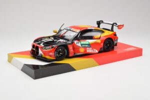 BMW M4 GT3 G82 #31 S. van der Linde Team Schubert DTM Champion 2022 Minichamps 1:18 113222331 Metal - imagem 2 de 8