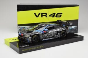 BMW M4 GT3 G82 #46 V. Rossi WRT Test 2023 Minichamps 1:18 113232246 Metal - imagem 8 de 8