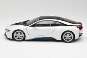 BMW i8 Crystal Branco Paragon 1:18 80432336841 Metal - imagem 4 de 8