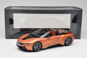 BMW i8 Roadster E-Cobre Minichamps 1:18 80432454784 Metal - imagem 6 de 6