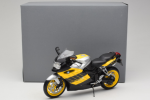 BMW K1200S Amarelo Preto Minichamps 1:10 80430309224 Metal - imagem 8 de 8