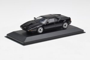 BMW M1 Preto Minichamps 1:43 940025021 Metal - imagem 2 de 4