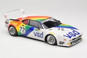BMW M1 #72 BMW France Zol Auto B. Rousselot / J. Servanin 24 Hours of Le Mans 1981 Minichamps 1:18 180812972 Metal - imagem 6 de 8