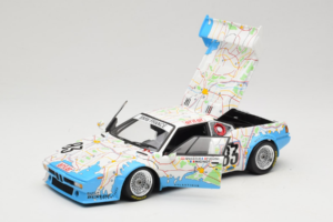 BMW M1 Carte de France #83 D. Pironi / D. Quester 24 Hours of Le Mans 1980 Minichamps 1:18 180802983 Metal - imagem 2 de 8