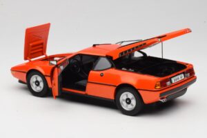 BMW M1 Laranja Minichamps 1:18 80432411549 Metal - imagem 5 de 8
