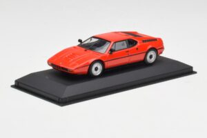 BMW M1 Vermelho Minichamps 1:43 430025022 Metal - imagem 2 de 4