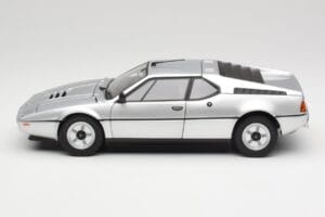 BMW M1 Prata Metálico Norev 1:18 183226 Metal - imagem 4 de 8