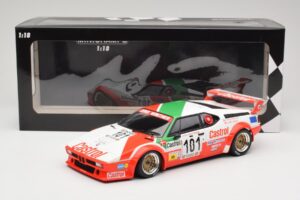 BMW M1 Winther Racing K. Winther / D. Mercer 24 Hours of Le Mans 1984 Minichamps 1:18 155842901 Metal - imagem 6 de 6