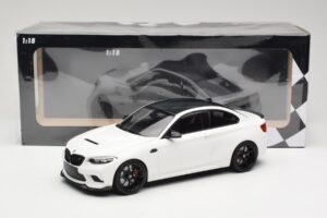 BMW M2 CS F87 Branco com jantes pretas Minichamps 1:18 155021025 Metal - imagem 6 de 6