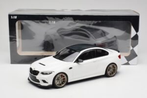 BMW M2 F87 CS Alpine White Jantes Douradas Minichamps 1:18 155021020 Metal - imagem 6 de 6