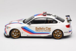 BMW M2 F87 Safety Car MotoGP 2016 Minichamps 1:18 155026105 Metal - imagem 3 de 6