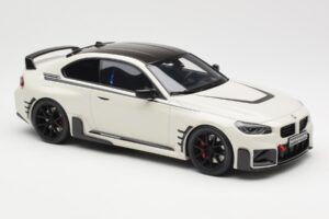 BMW M2 G87 M Performance Branco GT Spirit 1:18 GT476 Resina - imagem 4 de 6