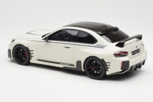 BMW M2 G87 M Performance Branco GT Spirit 1:18 GT476 Resina - imagem 5 de 6