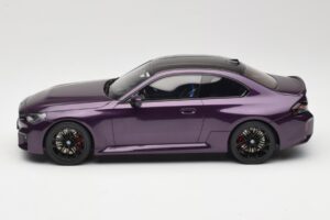 BMW M2 G87 Twilight Purple GT Spirit 1:18 GT946 Resina - imagem 3 de 6