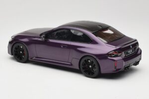 BMW M2 G87 Twilight Purple GT Spirit 1:18 GT946 Resina - imagem 5 de 6