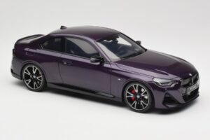 BMW M240i G42 Thundernight Metallic GT Spirit 1:18 GT504 Resina - imagem 4 de 6