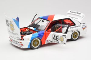 BMW M3 E30 #46 R. Ravaglia / E. Pirro WTCC Calder Park 1987 Minichamps 1:18 180872046-O Metal - imagem 2 de 8