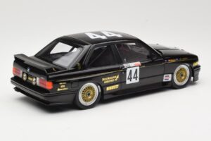 BMW M3 E30 JPS Team BMW #44 J. Richards / T. Longhurst Class Winners Bathurst 1000 1987 Minichamps 1:18 155872044 Metal - imagem 2 de 6