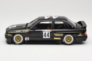 BMW M3 E30 JPS Team BMW #44 J. Richards / T. Longhurst Class Winners Bathurst 1000 1987 Minichamps 1:18 155872044 Metal - imagem 3 de 6