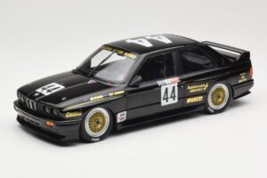 BMW M3 E30 JPS Team BMW #44 J. Richards / T. Longhurst Class Winners Bathurst 1000 1987 Minichamps 1:18 155872044 Metal