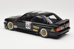 BMW M3 E30 JPS Team BMW #44 J. Richards / T. Longhurst Class Winners Bathurst 1000 1987 Minichamps 1:18 155872044 Metal - imagem 5 de 6