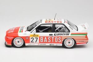 BMW M3 E30 #27 Bigazzi Team S. Soper / A. Hahne 4th Place 24 Hours of Spa 1990 Minichamps 1:18 155902027 Metal - imagem 3 de 6