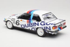 BMW M3 E30 #6 H. Grohs DTM 1987 Minichamps 1:18 155872006 Metal - imagem 5 de 6