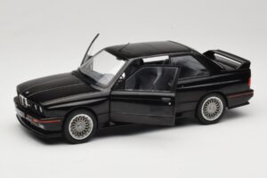 BMW M3 E30 Sport Evo Preto Solido 1:18 S1801501 Metal - imagem 2 de 8