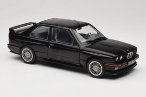 BMW M3 E30 Sport Evo Preto Solido 1:18 S1801501 Metal - imagem 6 de 8