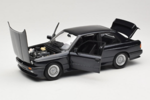 BMW M3 E30 Sport Evolution Blue Metallic Minichamps 1:18 180020308 Metal - imagem 2 de 8