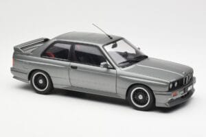BMW M3 E30 Sport Evolution Cecotto Cinzento AUTOart 1:18 70567 Metal - imagem 6 de 8