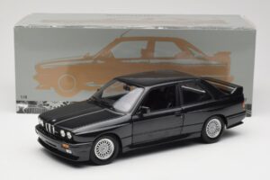 BMW M3 E30 Black Metallic Minichamps 1:18 180020306 Metal - imagem 8 de 8