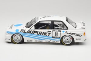 BMW M3 E30 Team Schnitzer #8 O. Manthey DTM 1988 Minichamps 1:18 155882008 Metal - imagem 3 de 6