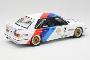 BMW M3 E30 #2 Warsteiner E. van de Poele DTM Champion 1987 Minichamps 1:18 80430396026-O Metal - imagem 3 de 8