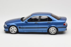 BMW M3 E36 Sedan Azul Otto 1:18 OT1082 Resina - imagem 3 de 6