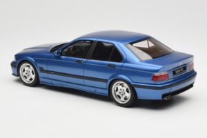 BMW M3 E36 Sedan Azul Otto 1:18 OT1082 Resina - imagem 5 de 6